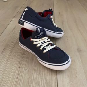 Sperry boat shoe
